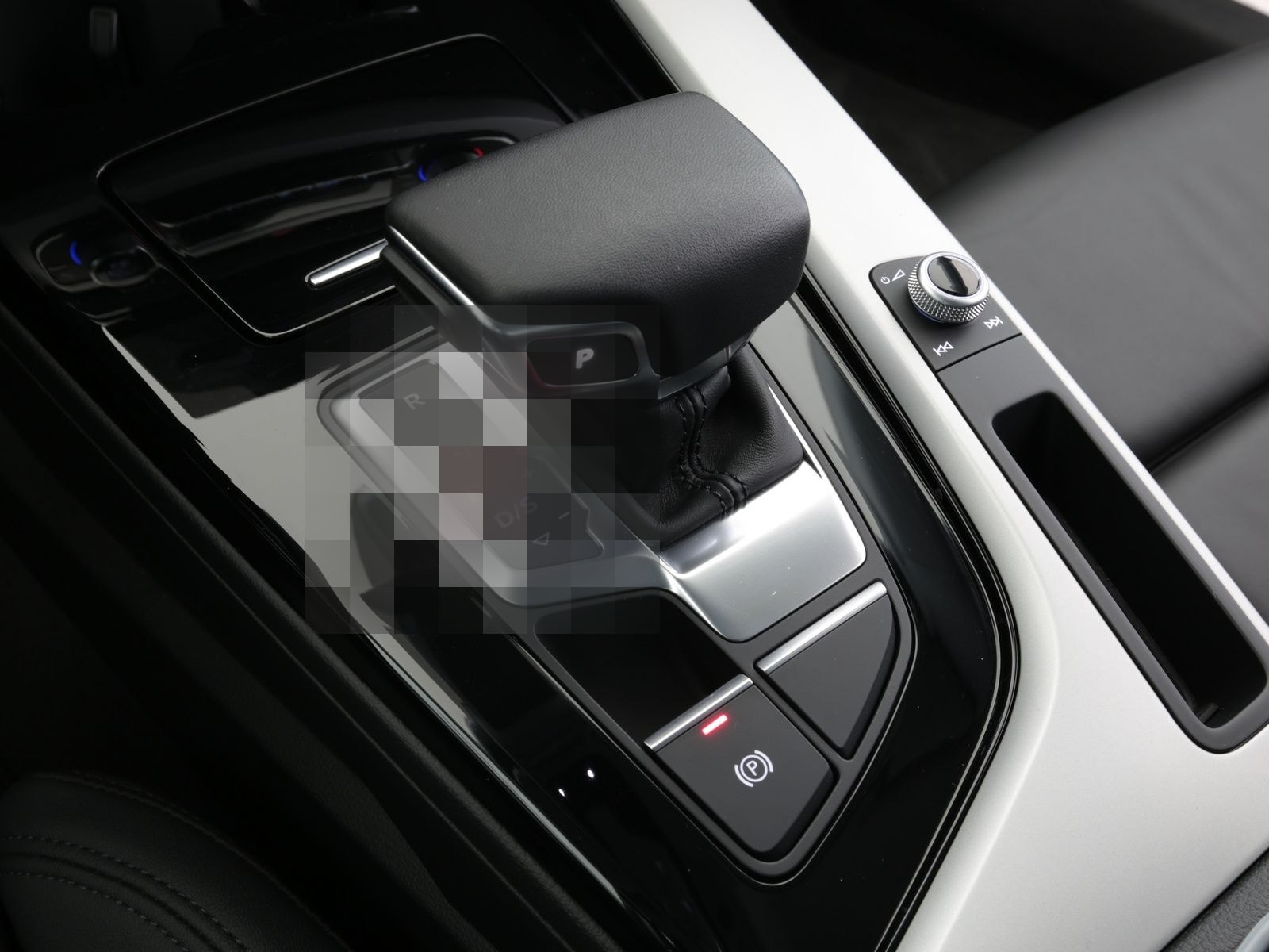 Audi A4 Avant 40 TFSI quattro advanced  Navi Leder AH foto 16