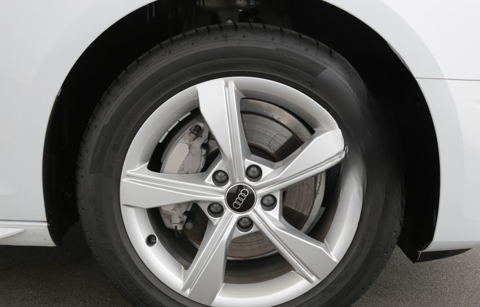 Audi A4 Avant 40 TFSI quattro advanced  Navi Leder AH foto 19