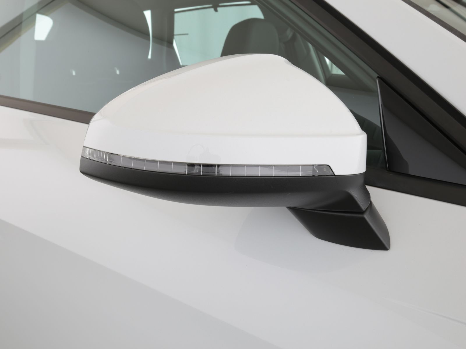 Audi A4 Avant 40 TFSI quattro advanced  Navi Leder AH foto 20