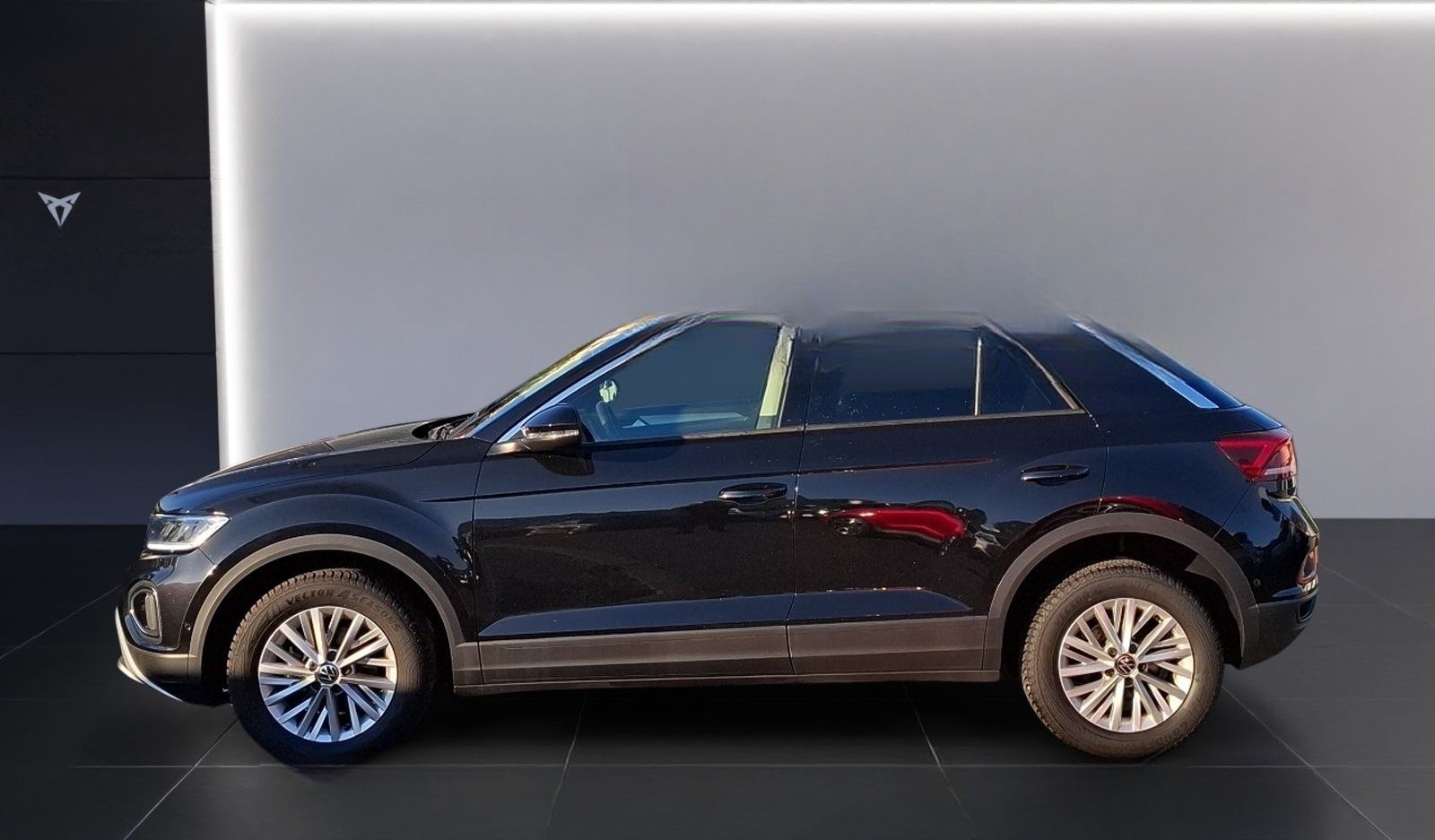 Volkswagen T-Roc 1.0 TSI Life LED CARPLAY+ANDROID-AUTO foto 3