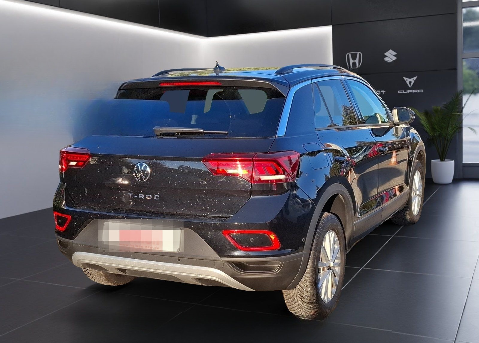 Volkswagen T-Roc 1.0 TSI Life LED CARPLAY+ANDROID-AUTO foto 4