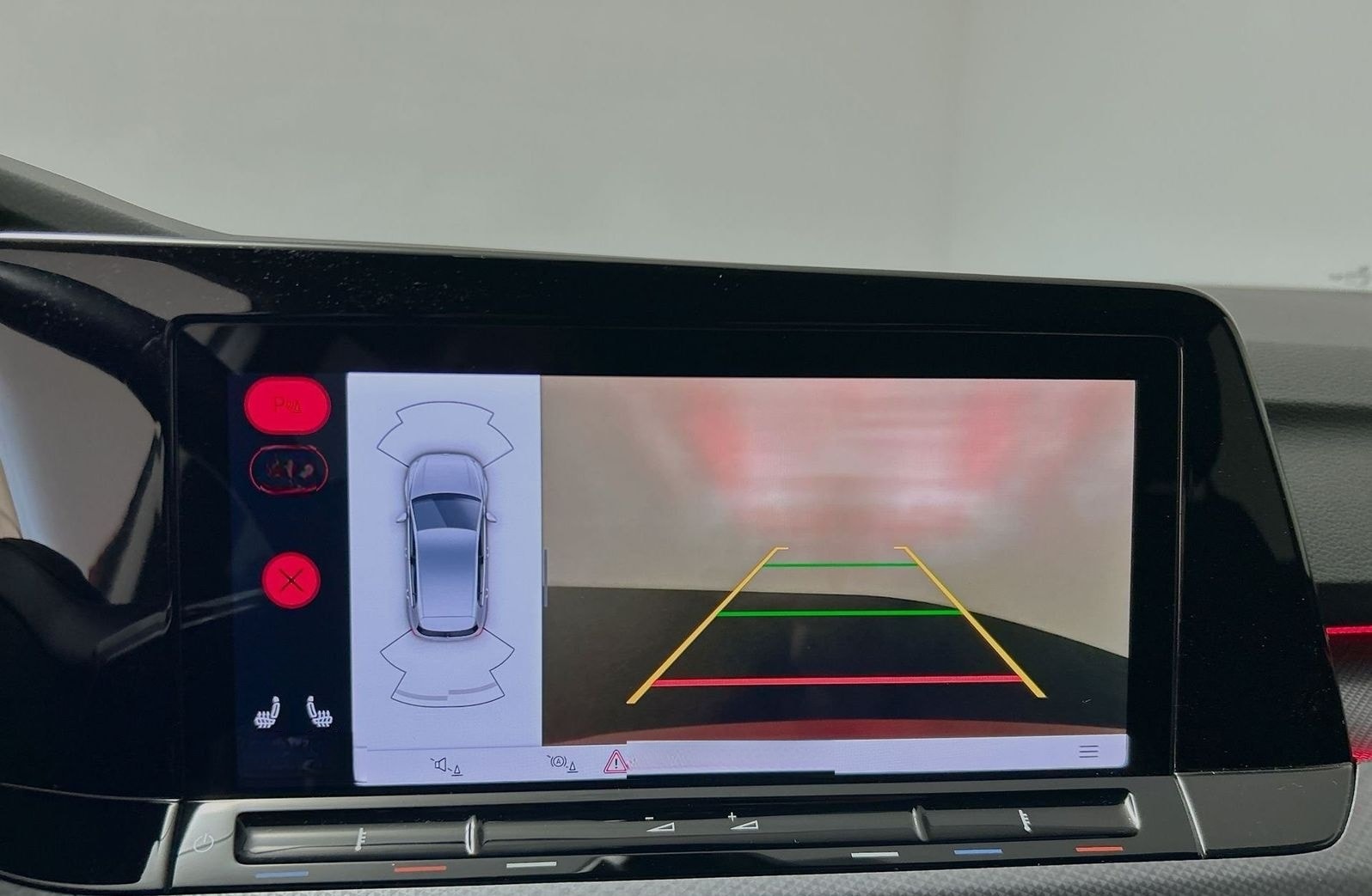 Volkswagen Golf VIII Lim. 1.5 eTSI DSG Active LED RFK Sitzh foto 21