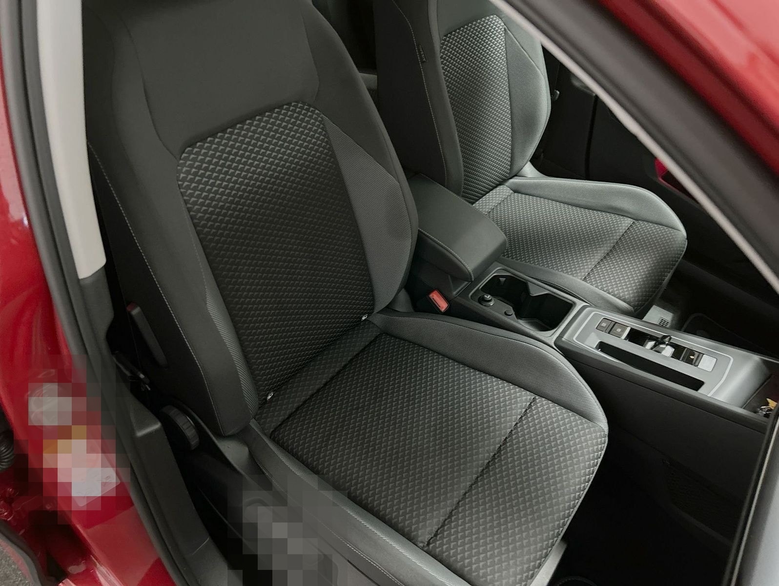 Volkswagen Golf VIII Lim. 1.5 eTSI DSG Active LED RFK Sitzh foto 23