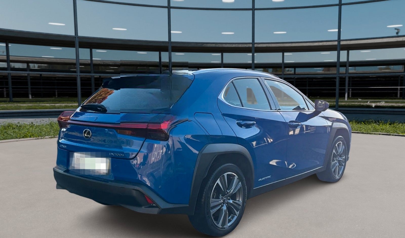 Lexus UX 300 e Mark and  Levingston export 16700 netto foto 11