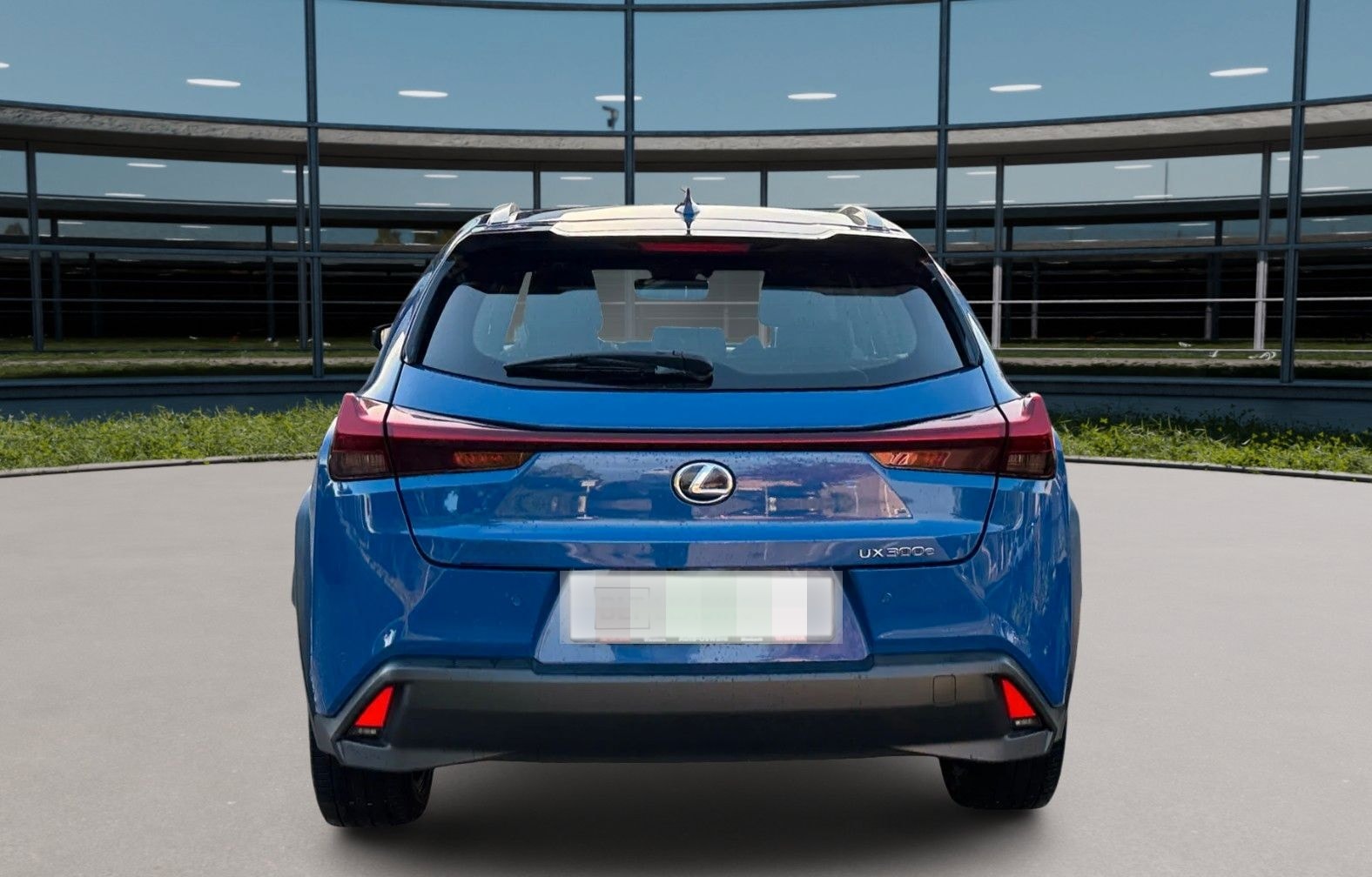 Lexus UX 300 e Mark and  Levingston export 16700 netto foto 12