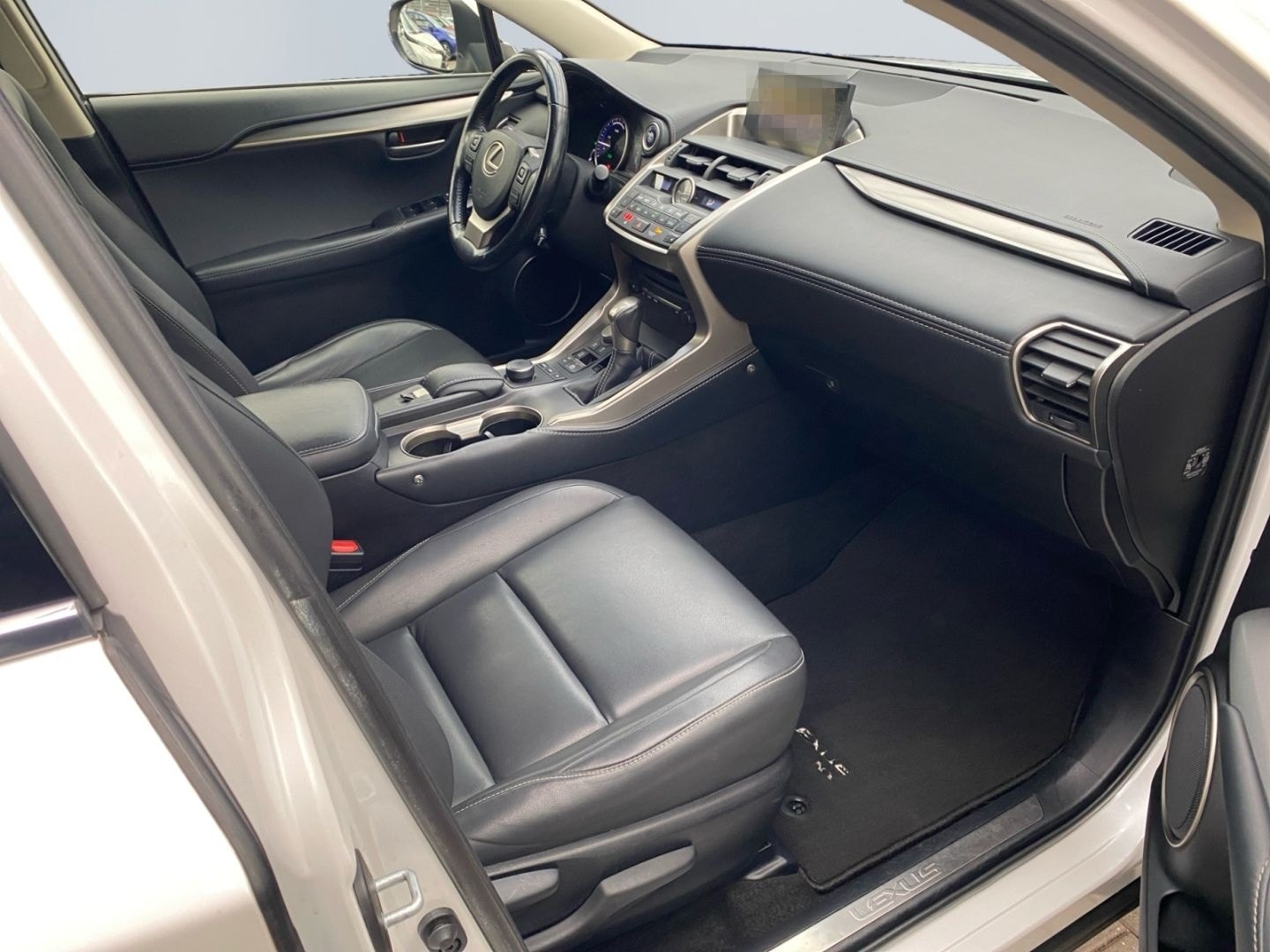 Lexus NX 300h Business Edition *LED*RCam*SHZ*Navi*PDC* foto 21