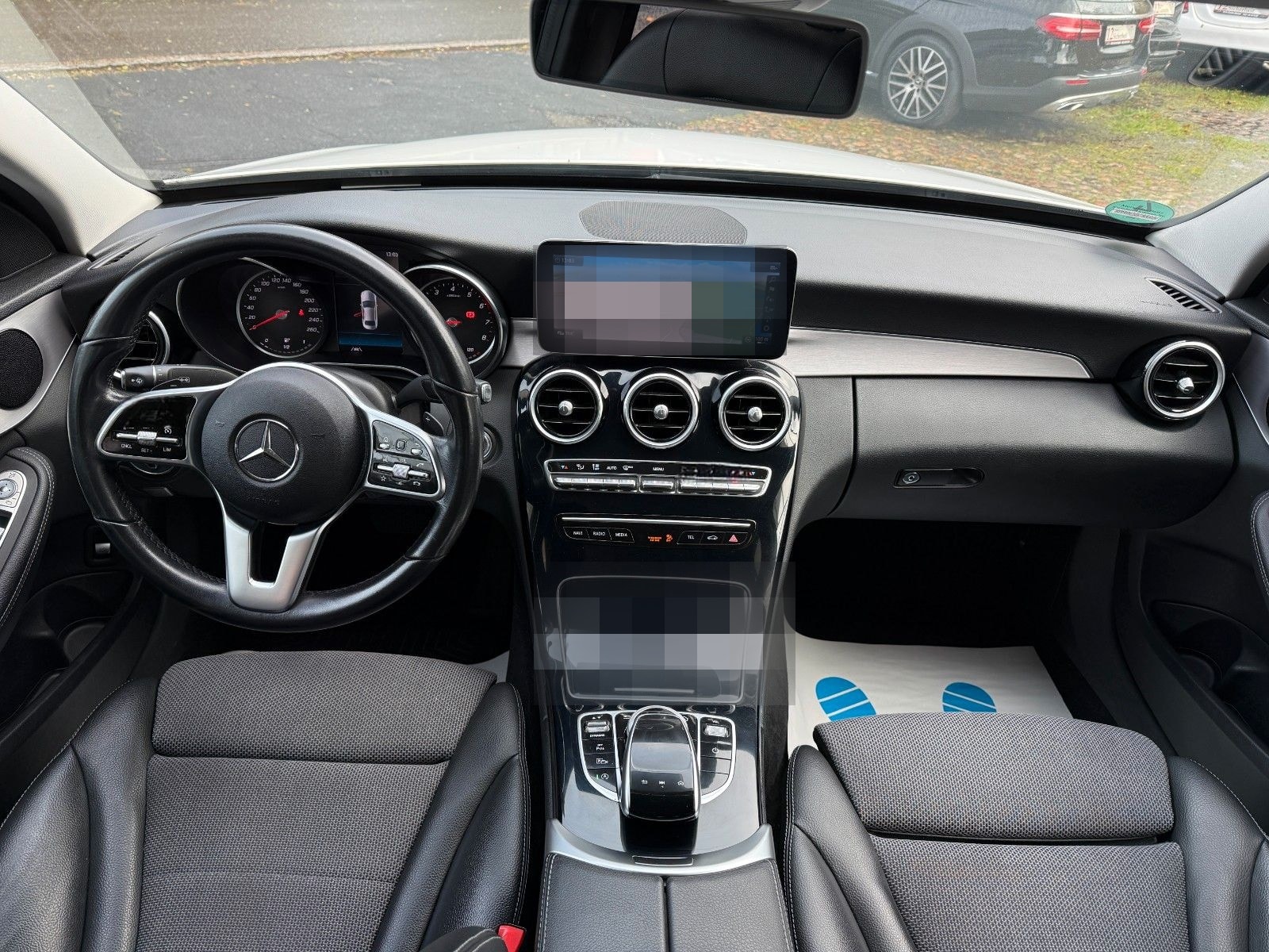 Mercedes-Benz C 180 Avantgarde NAVI/KAMERA/LED/TOTWINKEL/AMBIE foto 11