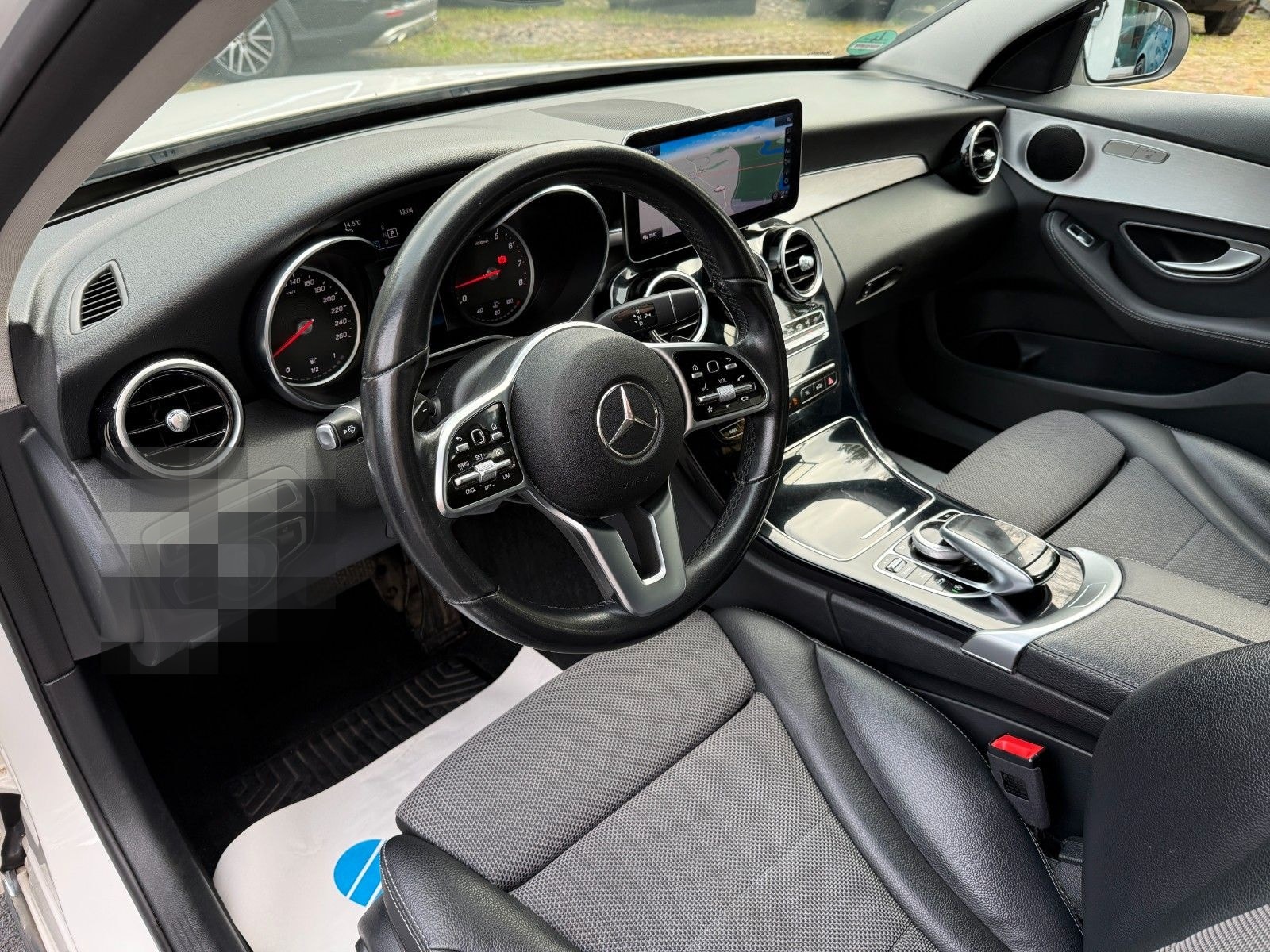 Mercedes-Benz C 180 Avantgarde NAVI/KAMERA/LED/TOTWINKEL/AMBIE foto 10