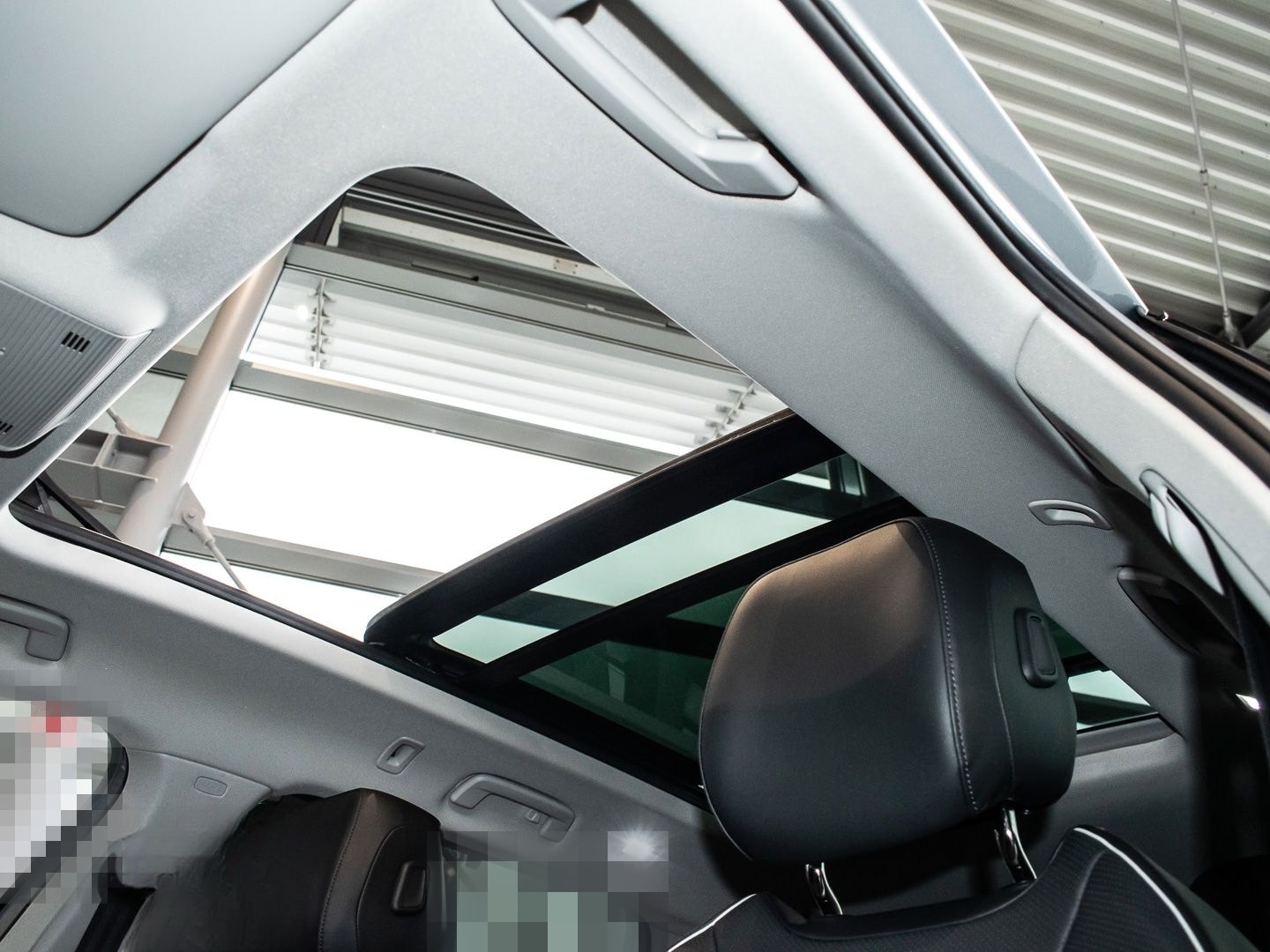 Volkswagen Passat Business 1.5 l eTSI OPF DSG NAVI/PANO foto 13