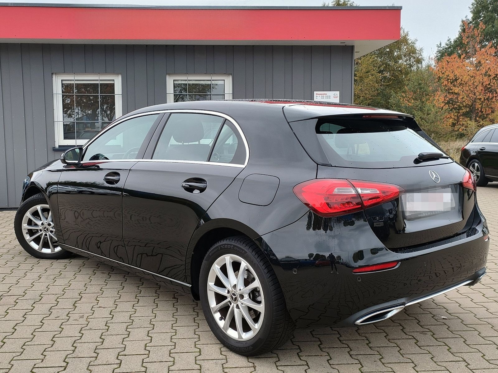 Mercedes-Benz A-Klasse 180 A *Navi*MBUX*CarPlay*Qi*APA*SHZ* foto 3