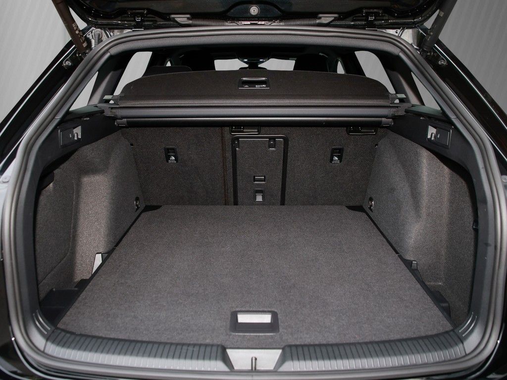 Volkswagen Golf Variant 2.0 TDI DSG R-Line Black Style AHK, foto 7