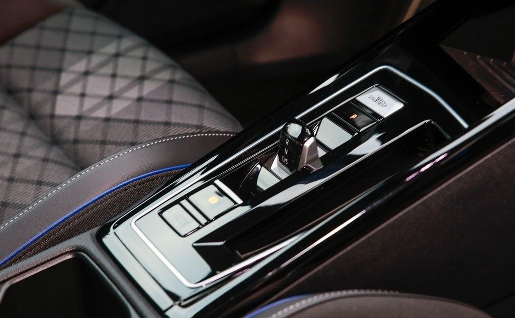 Volkswagen Golf Variant 2.0 TDI DSG R-Line Black Style AHK, foto 10