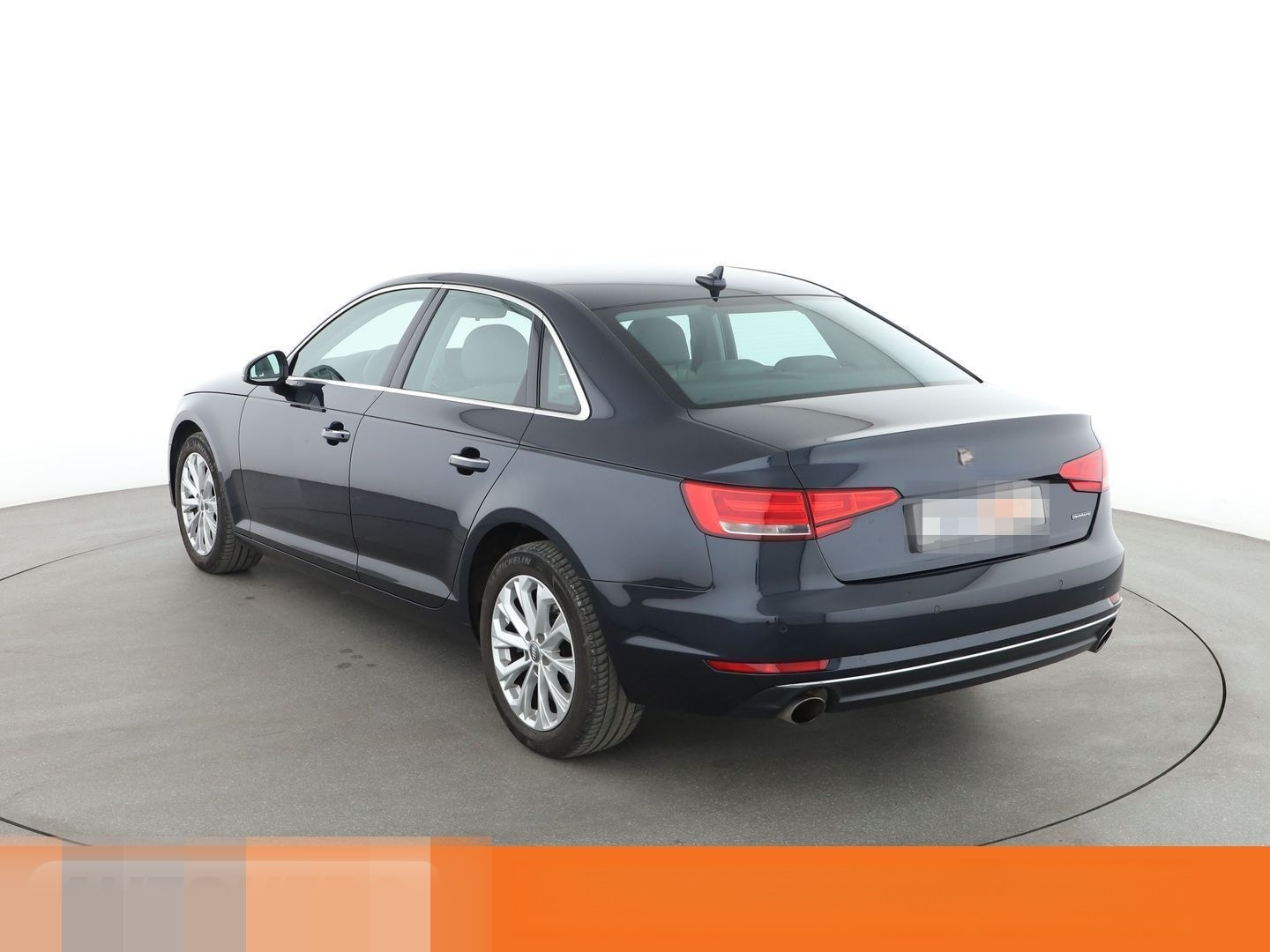 Audi A4 2.0 TFSI quattro Design Aut.*NAVI*BI-XENON* foto 3