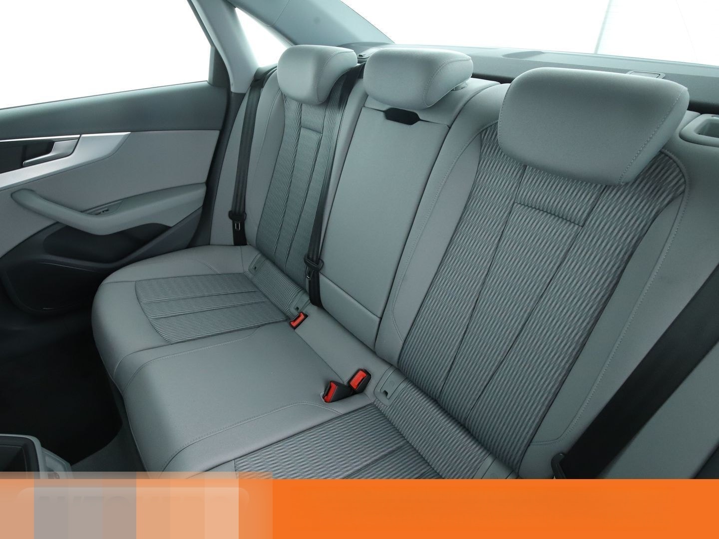 Audi A4 2.0 TFSI quattro Design Aut.*NAVI*BI-XENON* foto 9