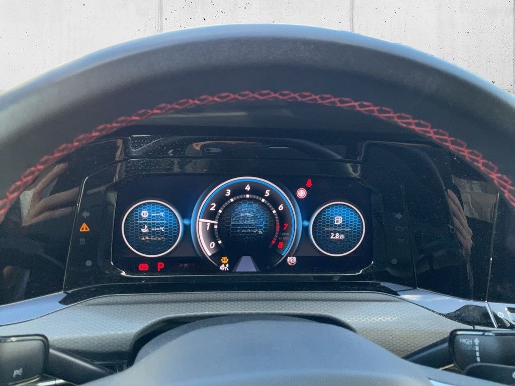 Volkswagen Golf VIII Clubsport 2.0 TSI Pano Navi Leder Harm foto 15