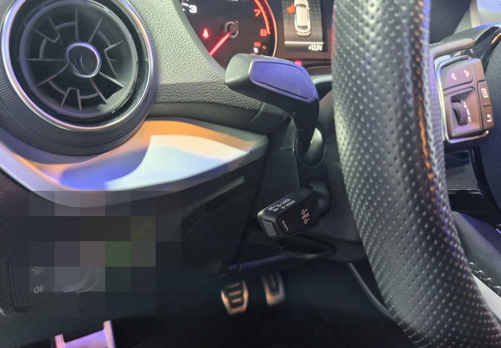 Audi Q2 1.4 TFSI S LINE / LED/LEDER/18 ZOLL/ foto 18