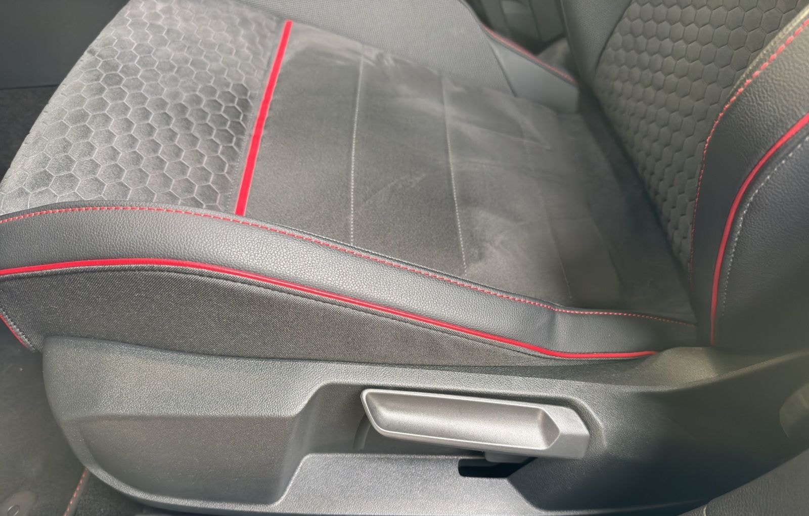 Volkswagen Golf GTI Clubsport 2.0 TSI DSG Black Style  Navi foto 15