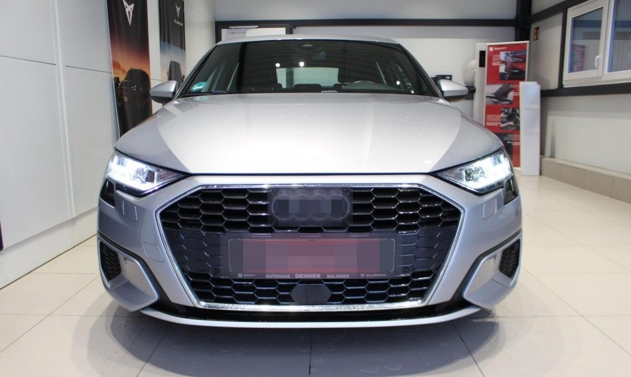 Audi A3 30 1.0 TFSI Sportback advanced MHEV Klima foto 3