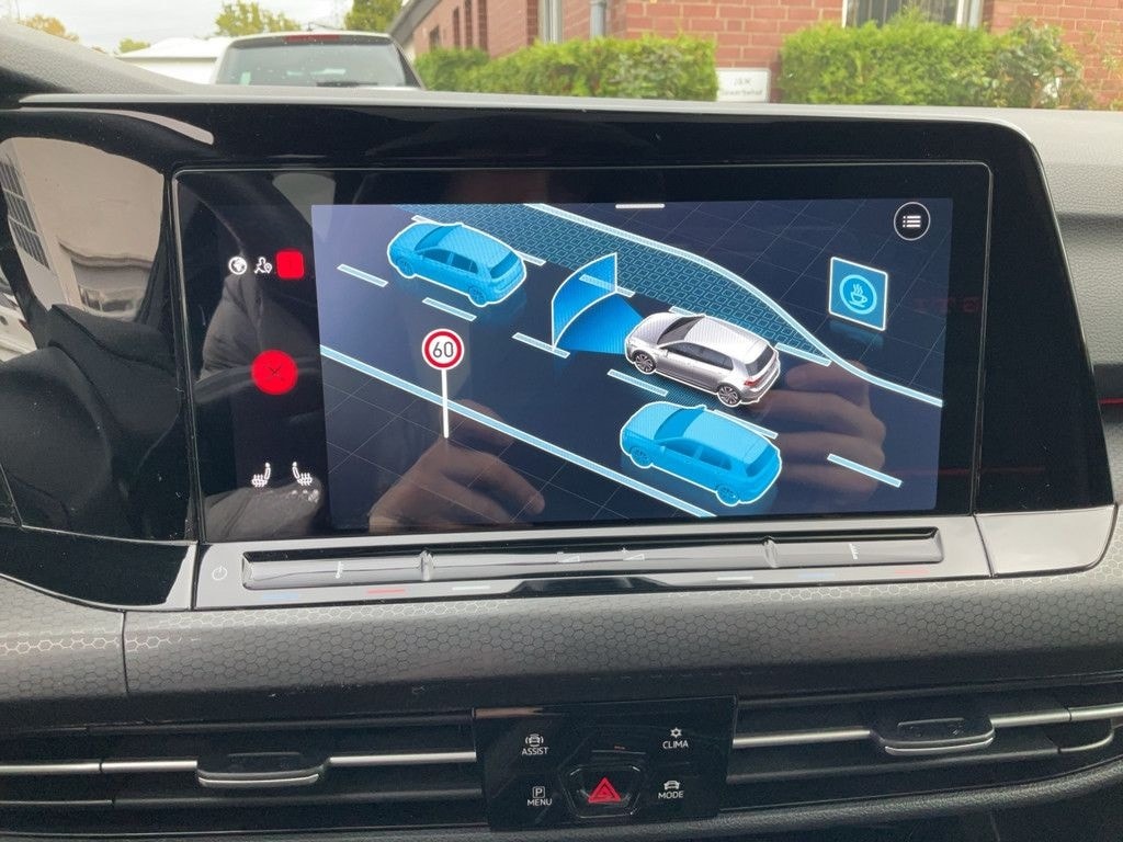 Volkswagen Golf VIII Clubsport 2.0 TSI HUD Pano Navi Kamera foto 25