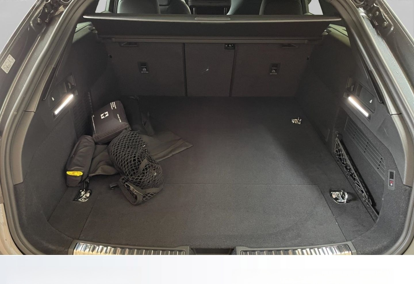 Audi A6 Avant e-hybrid quattro S tronic foto 6