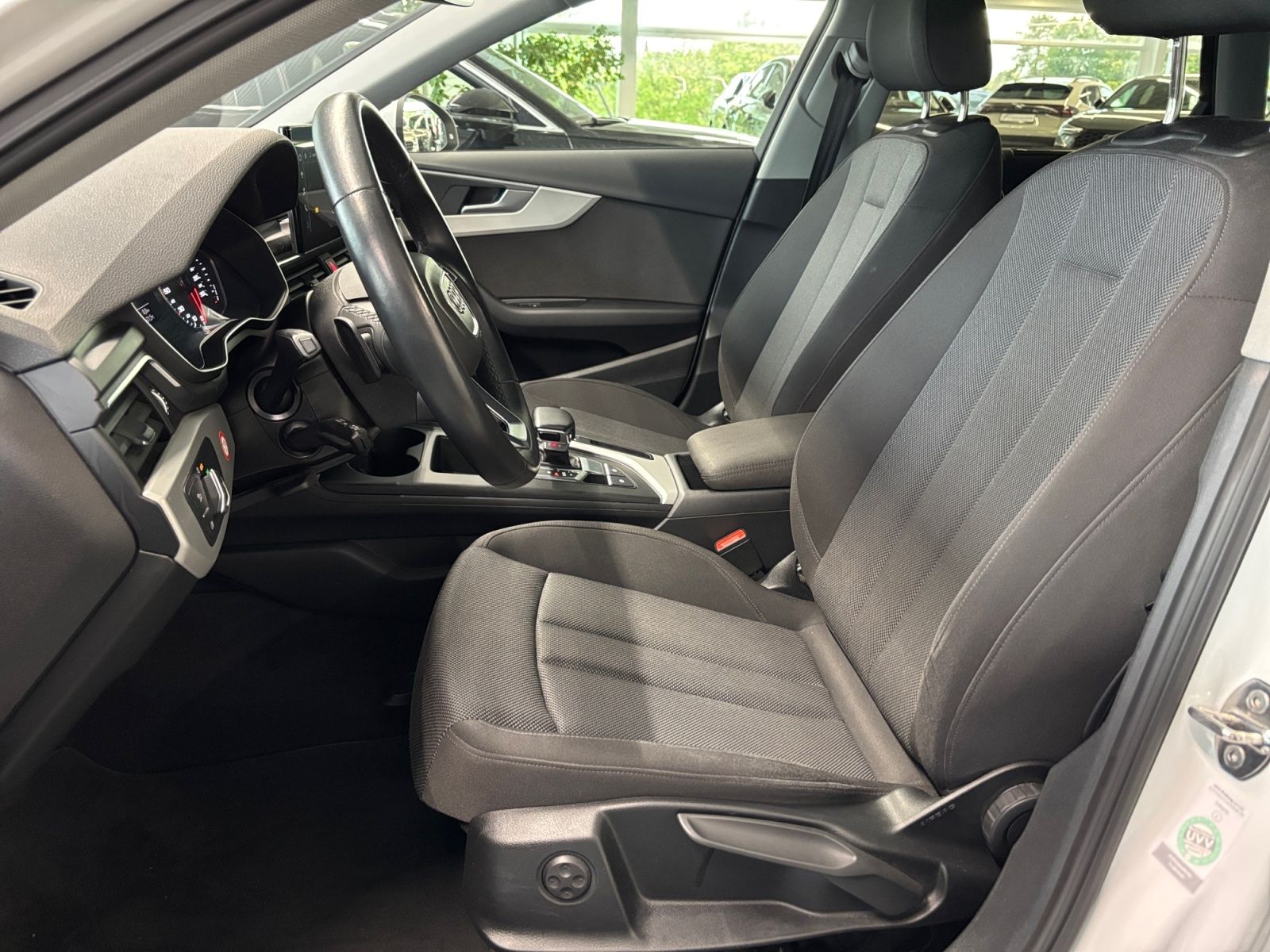 Audi A4 Avant 30 TDI S tronic NAVI LED SHZ foto 11