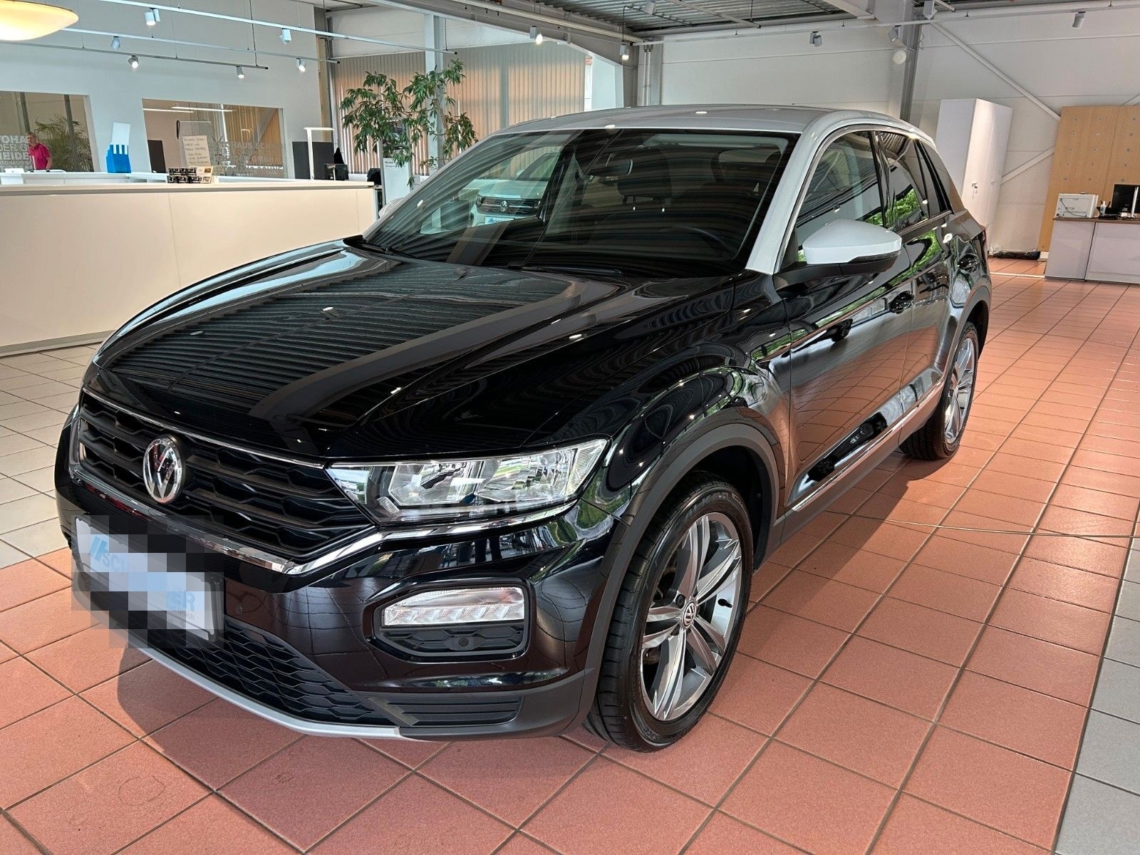 Volkswagen T-ROC 1.5 TSI United*NAVI*APP-CON*CLIMATRONIC* foto 1