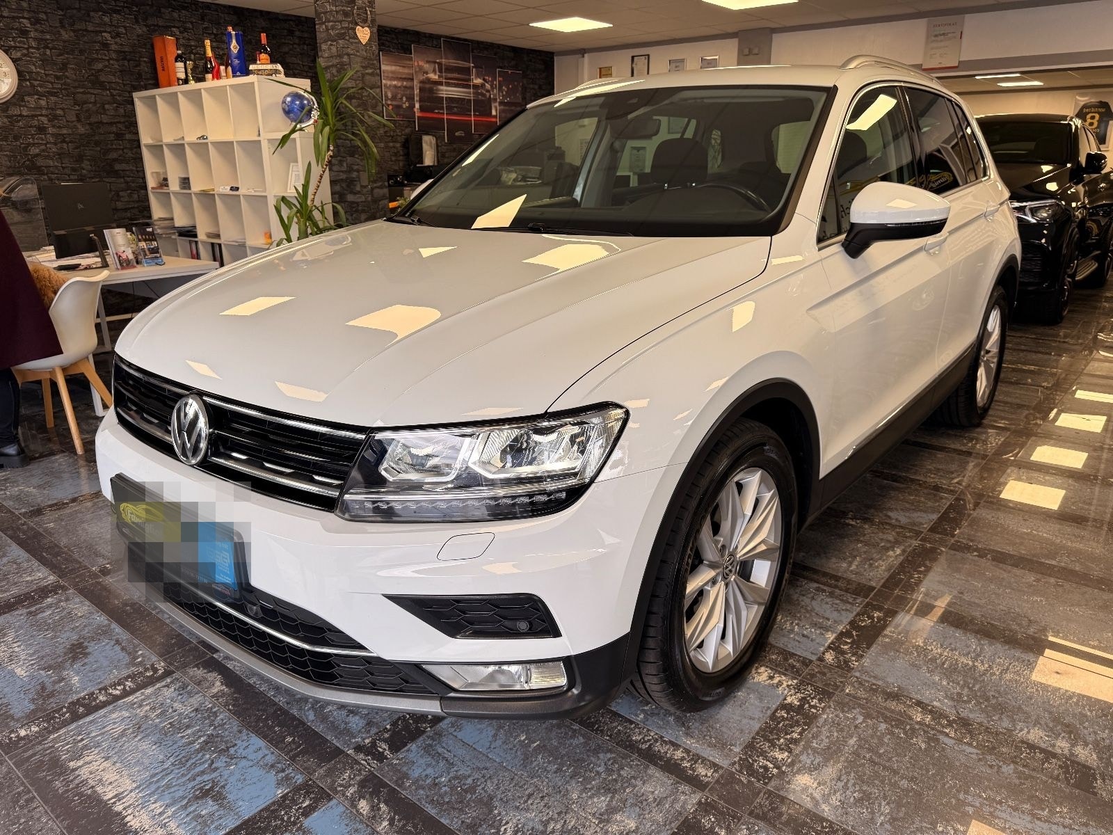 Volkswagen Tiguan Highline BMT/Start-Stopp/Navi/LED Sch/1.H foto 6