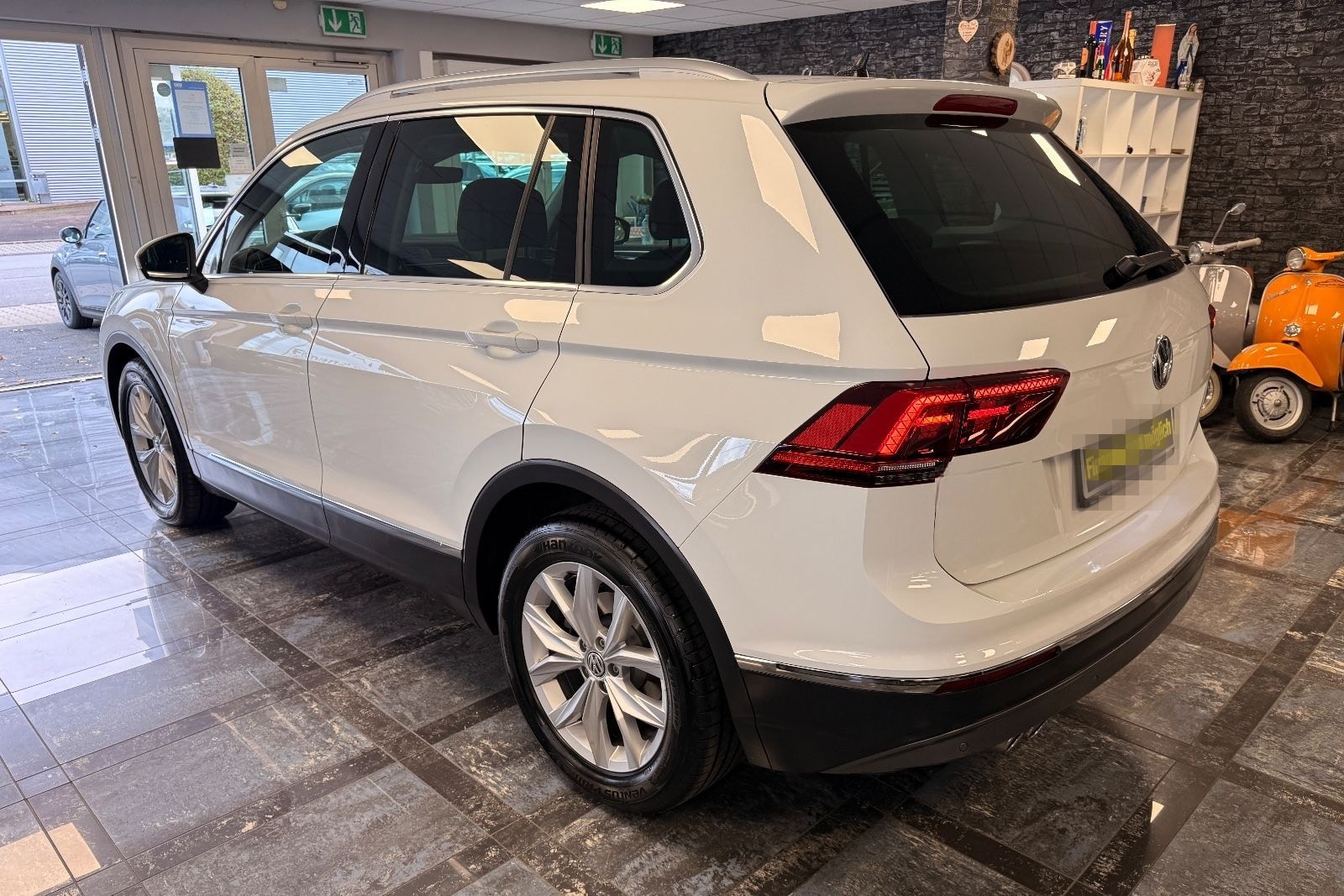 Volkswagen Tiguan Highline BMT/Start-Stopp/Navi/LED Sch/1.H foto 9