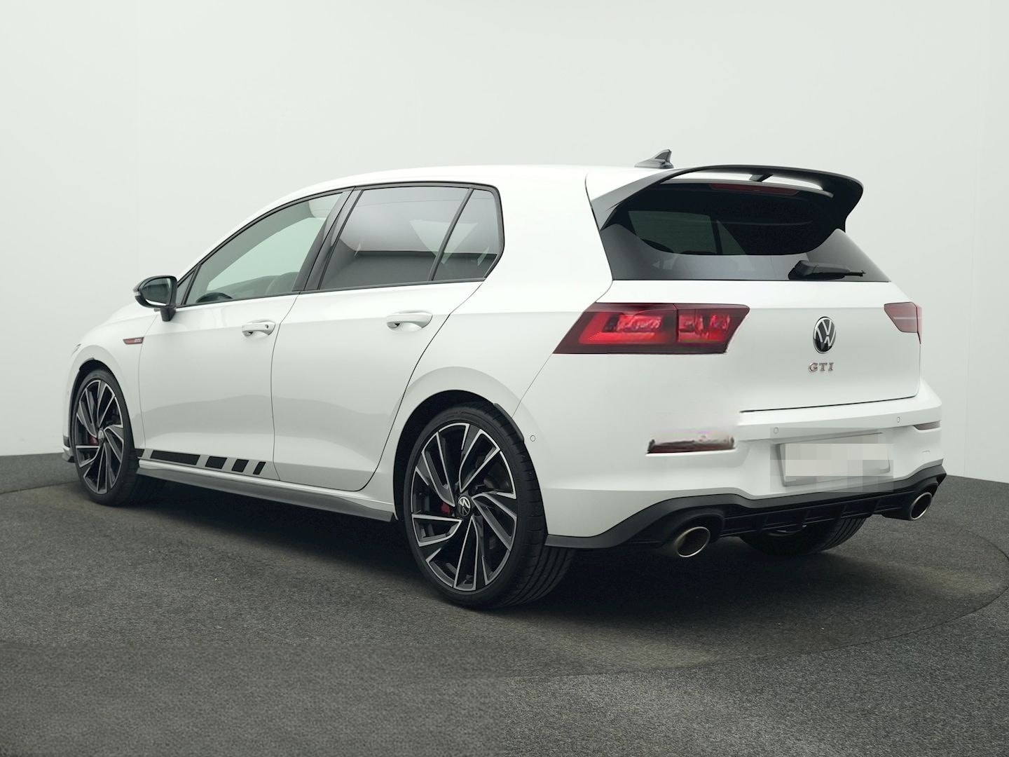 Volkswagen Golf GTI 8 2.0 TSI DSG Clubsport Black Style PAN foto 3