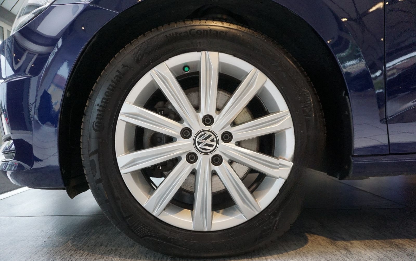 Volkswagen Touran Highline AUTOMATIK, NAVI, STANDHEIZUNG foto 23