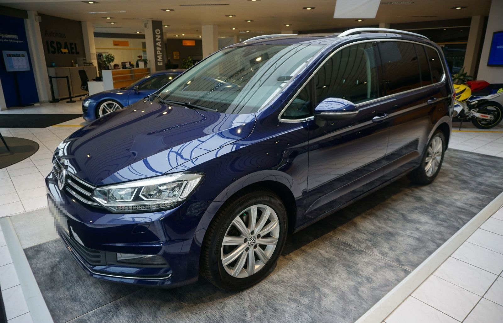 Volkswagen Touran Highline AUTOMATIK, NAVI, STANDHEIZUNG foto 6