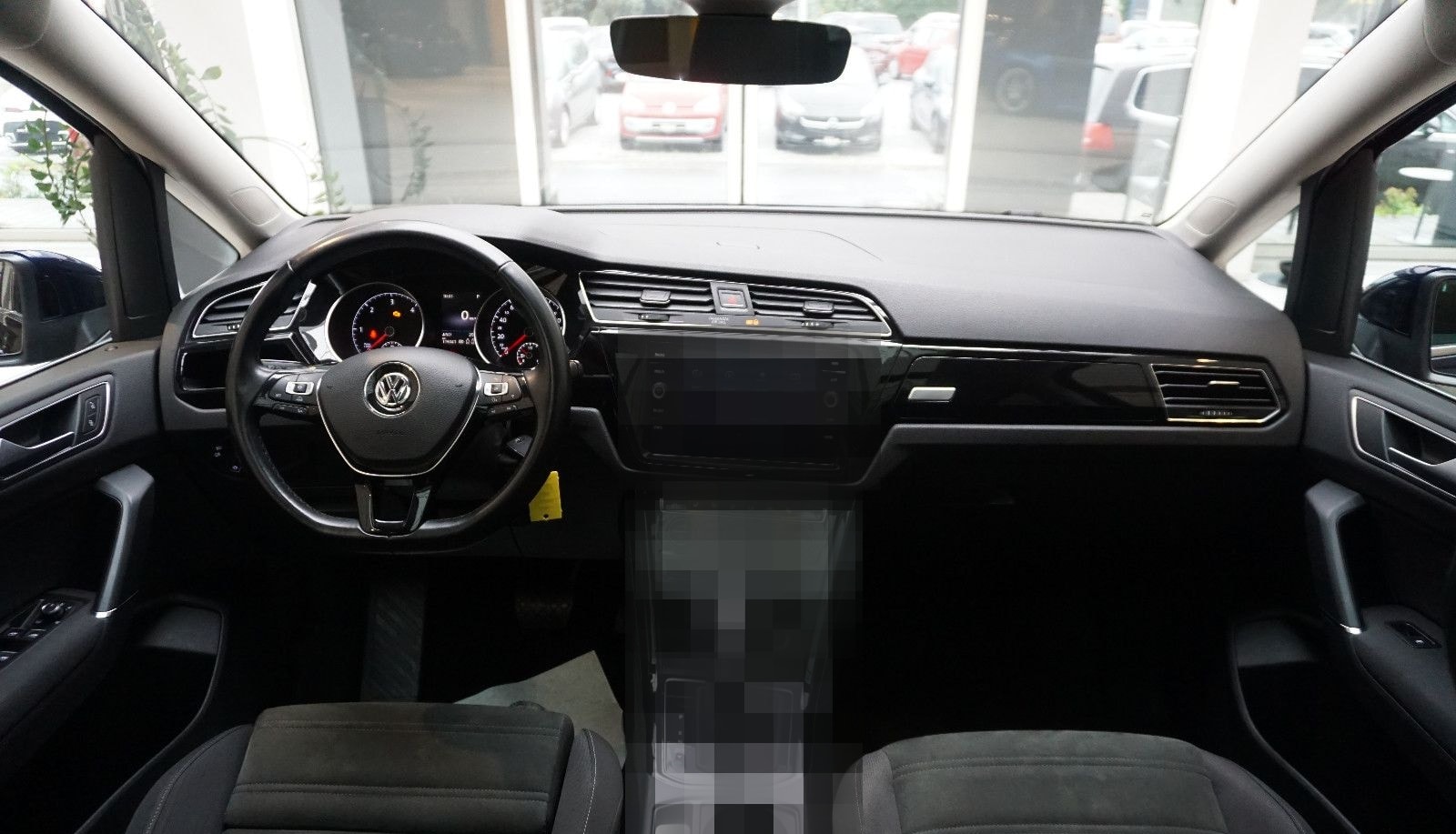 Volkswagen Touran Highline AUTOMATIK, NAVI, STANDHEIZUNG foto 8