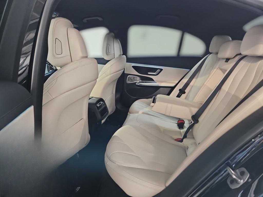 Mercedes-Benz E 300 e 4M Limousine +AMG+NIGHT+AHK+WINTER+4D-SO foto 11