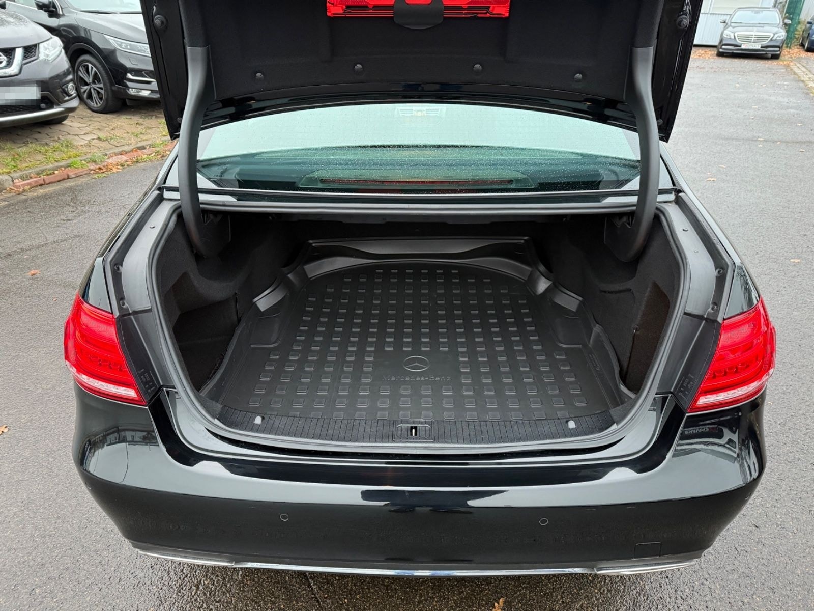 Mercedes-Benz E 350 E -Klasse Lim.CGI BlueEfficiency Avantgard foto 13