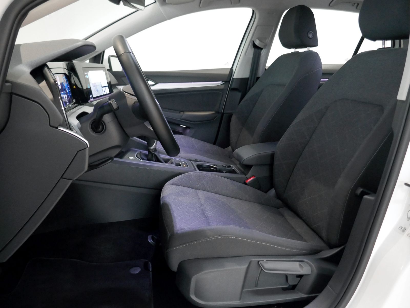 Volkswagen Golf VIII Life 2.0 TDI | LED PDC ACC Navi foto 7