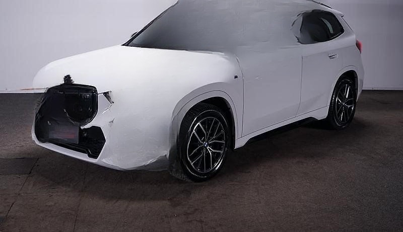 BMW iX1 xDrive 30 M-Sport 70kWh RFK/LED/NAVI/CARPLAY foto 2