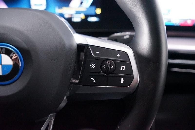 BMW iX1 xDrive 30 M-Sport 70kWh RFK/LED/NAVI/CARPLAY foto 21