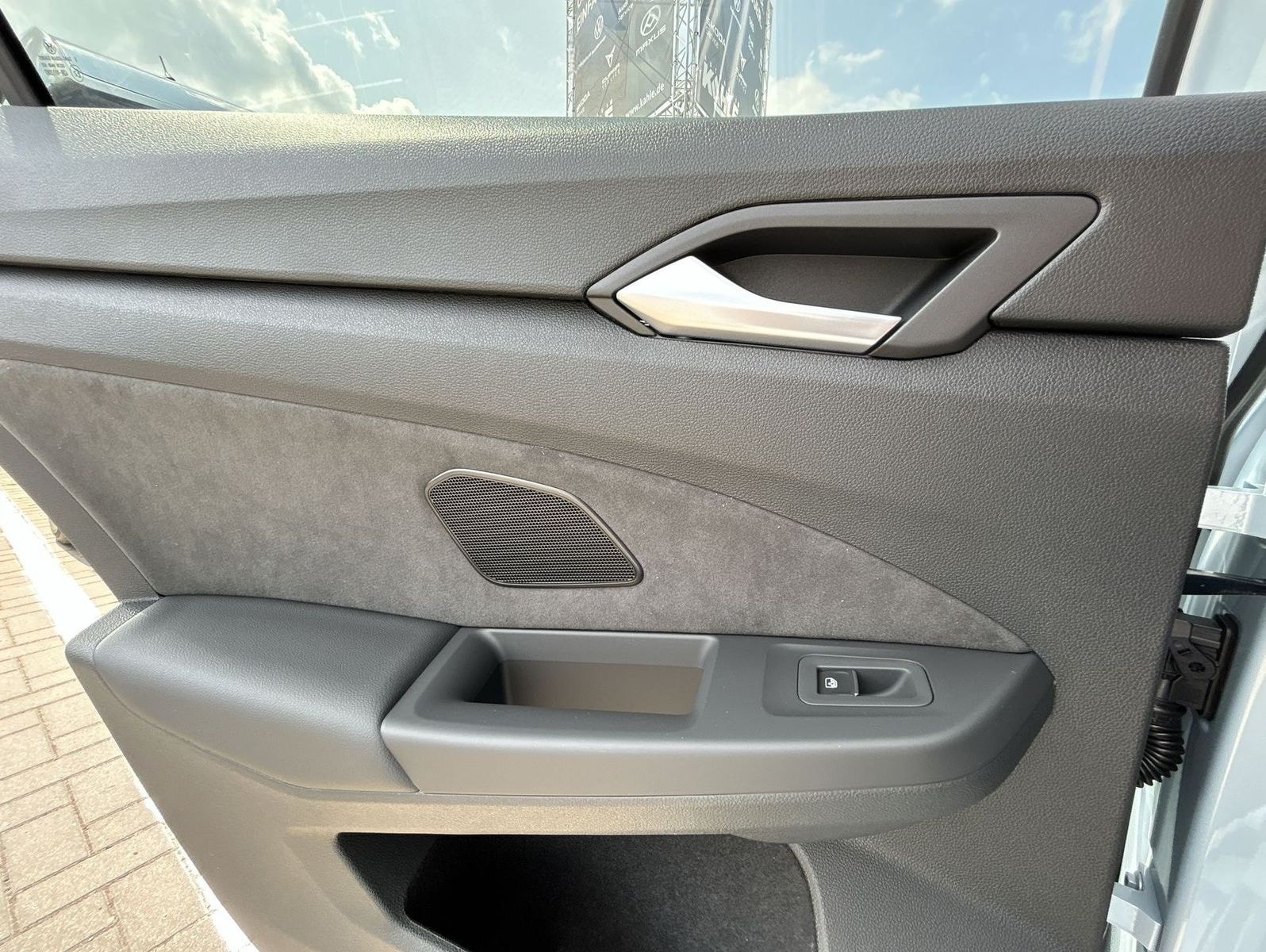 Volkswagen Golf VIII 1.5 TSI DSG R-Line Navi Panorama LED D foto 16