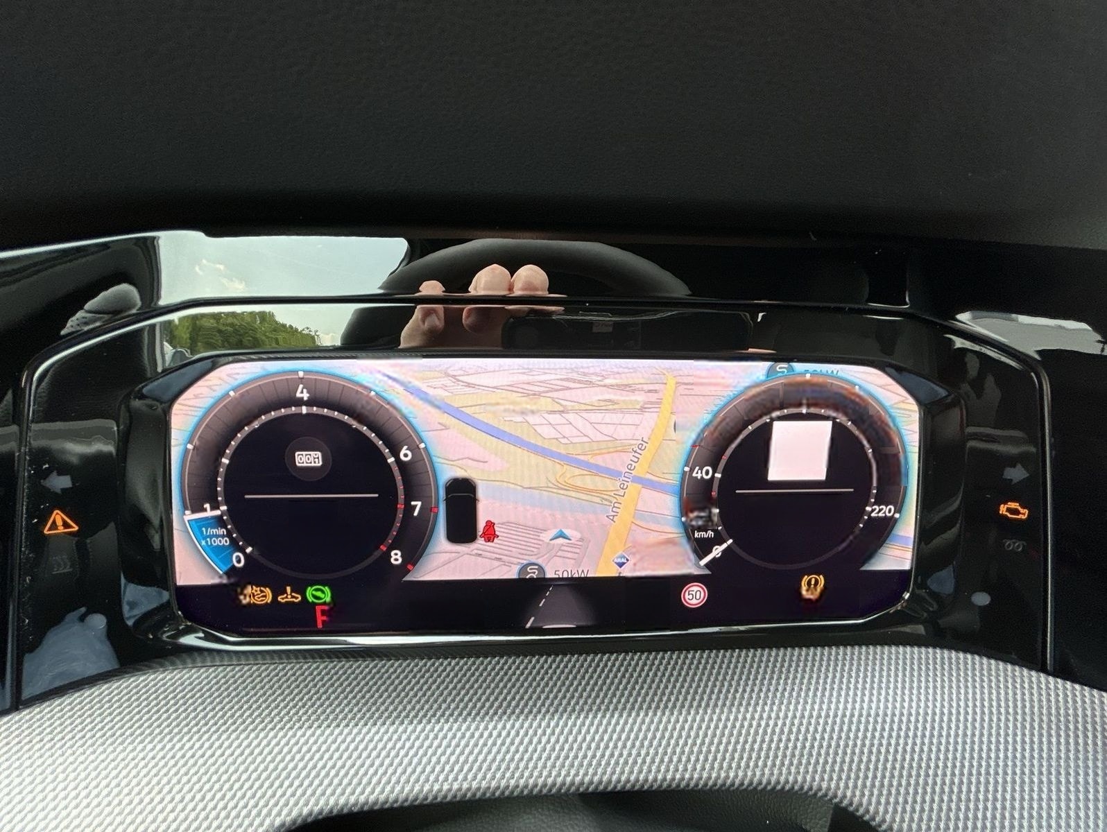 Volkswagen Golf VIII 1.5 TSI DSG R-Line Navi Panorama LED D foto 18