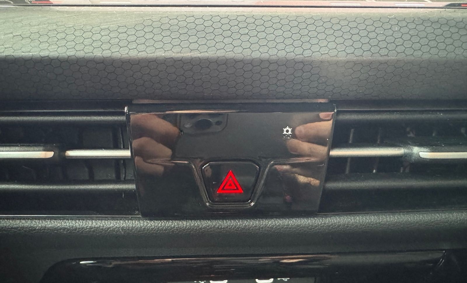 Volkswagen Golf VIII GTI Clubsport 2.0 TSI DSG PANO/19"/DCC foto 21