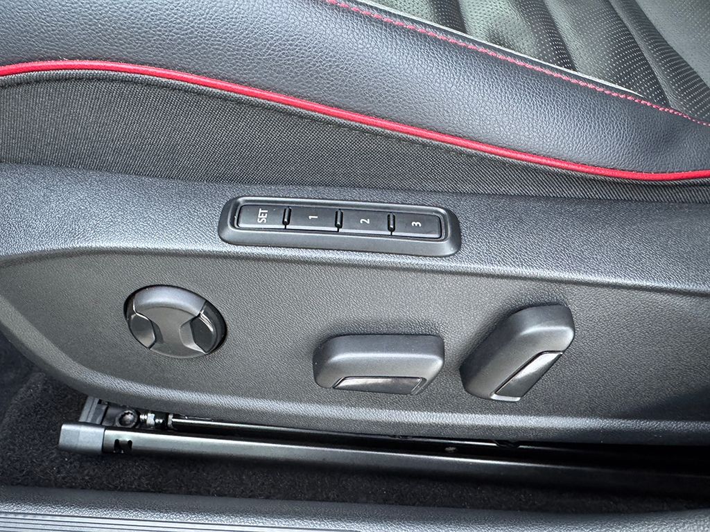 Volkswagen Golf VIII GTI Clubsport 2.0 TSI DSG *FAHRSCHUL* foto 11