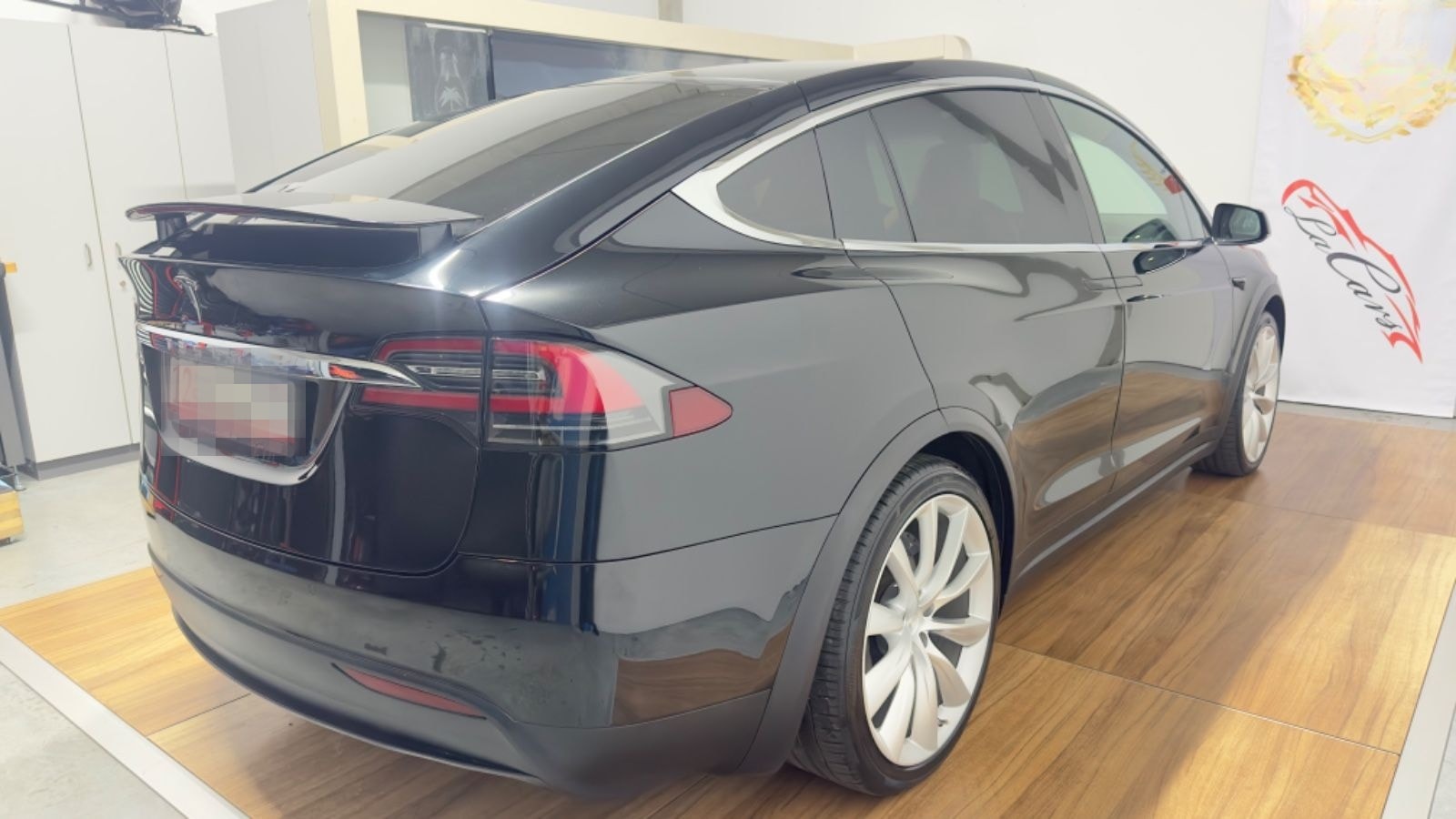 Tesla Model X Performance Dual Allradantrieb foto 11