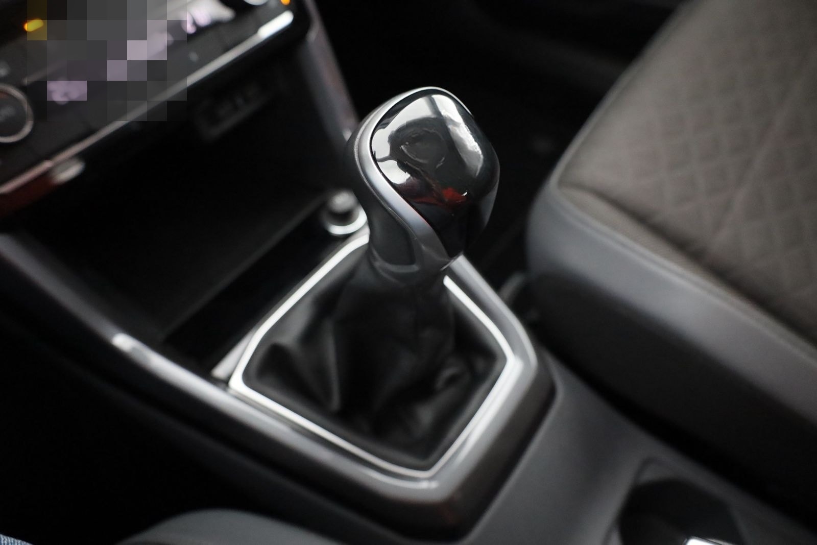 Volkswagen T-Cross 1.0 TSI Style LED Navi ACC Totwinkel DAB foto 14