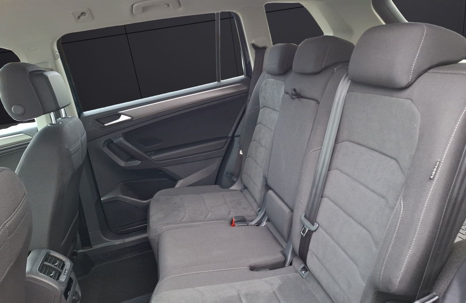 Volkswagen Tiguan Allspace TSI Elegance DSG 4M Matrix Navi foto 11