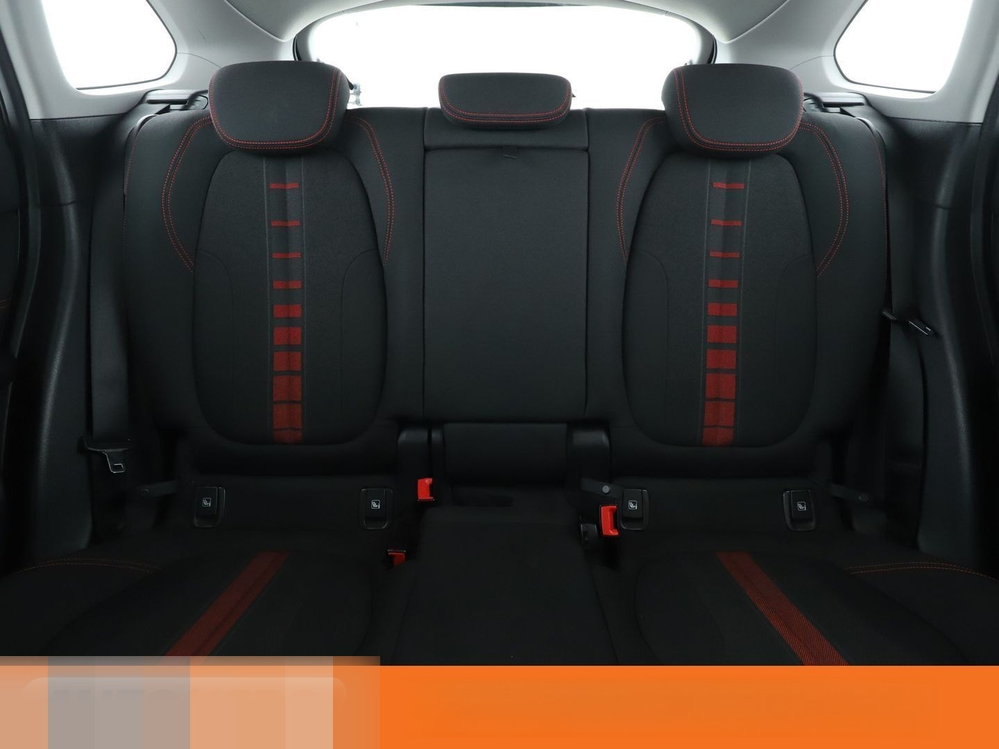 BMW X1 sDrive 20i Sport Line Aut.*LED*TEMPO*CAM*PDC* foto 24