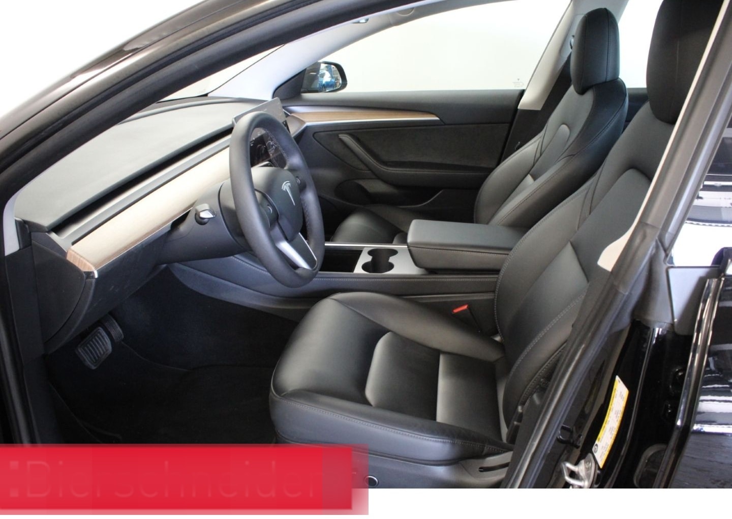 Tesla Model 3 Standard Range 18 AUTOPILOT foto 3