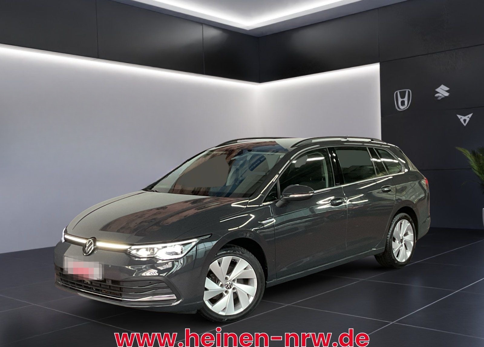 Volkswagen Golf VIII Variant 1.5 TSI Style LED+NAVI+ACC foto 1