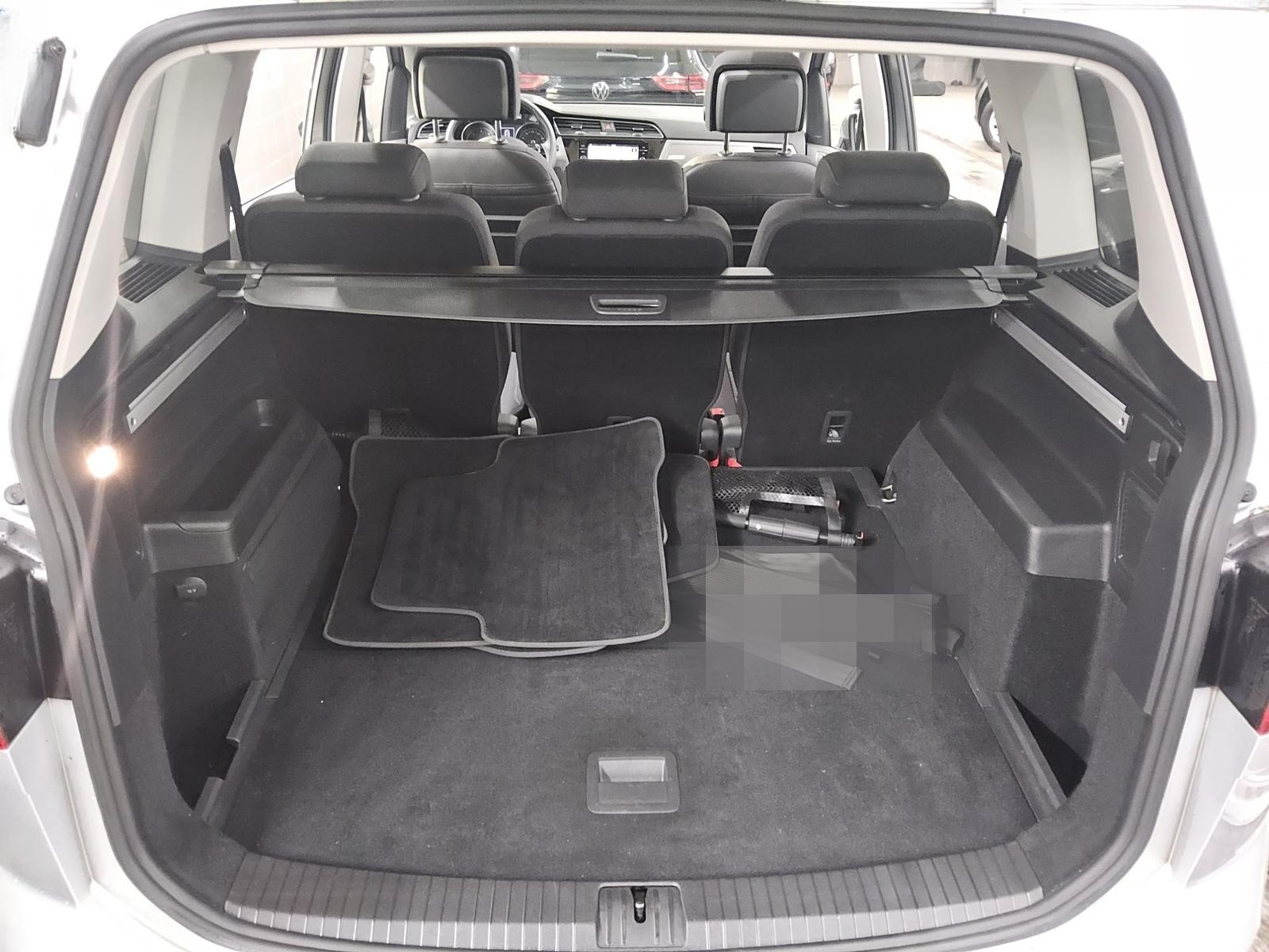 Volkswagen Touran 2.0 TDI Comf. Navi Pano RFK PDC Shz foto 11