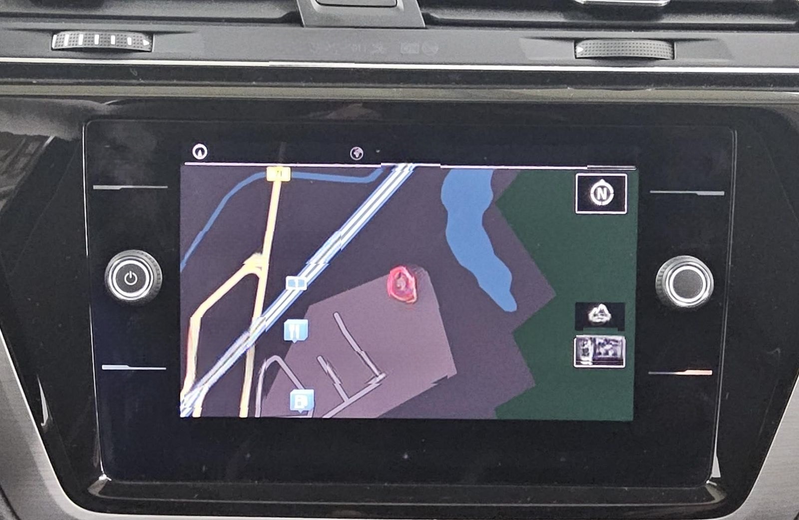 Volkswagen Touran 2.0 TDI Comf. Navi Pano RFK PDC Shz foto 7