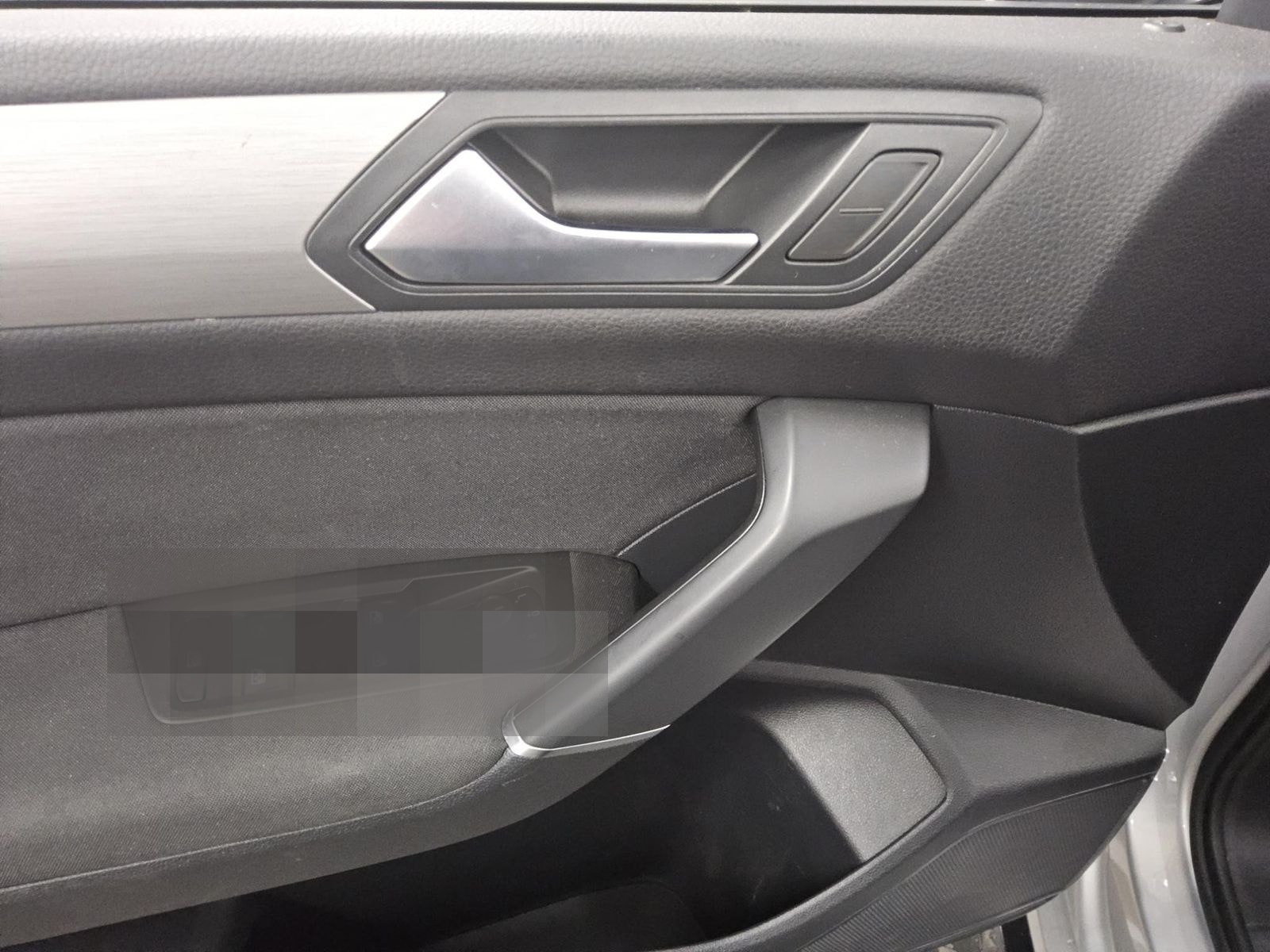 Volkswagen Touran 2.0 TDI Comf. Navi Pano RFK PDC Shz foto 9